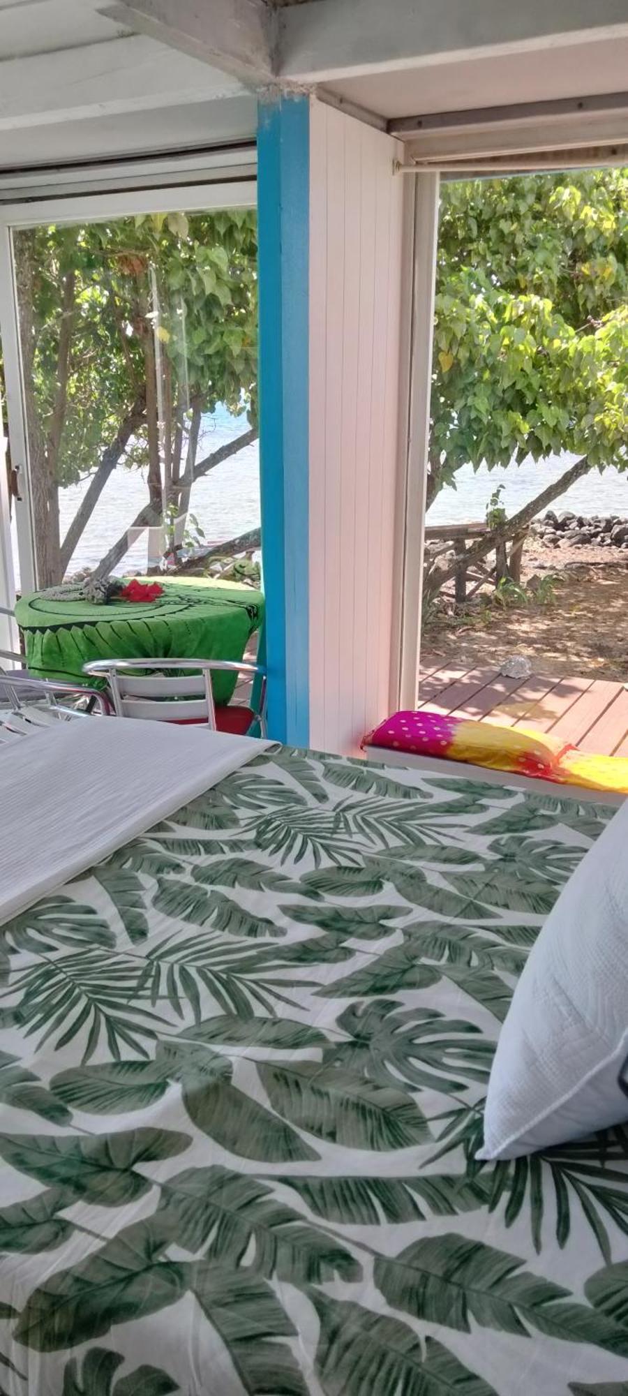 Bungalow Vue Lagon 180 Degre, La Maison Bleue Moorea Exterior photo
