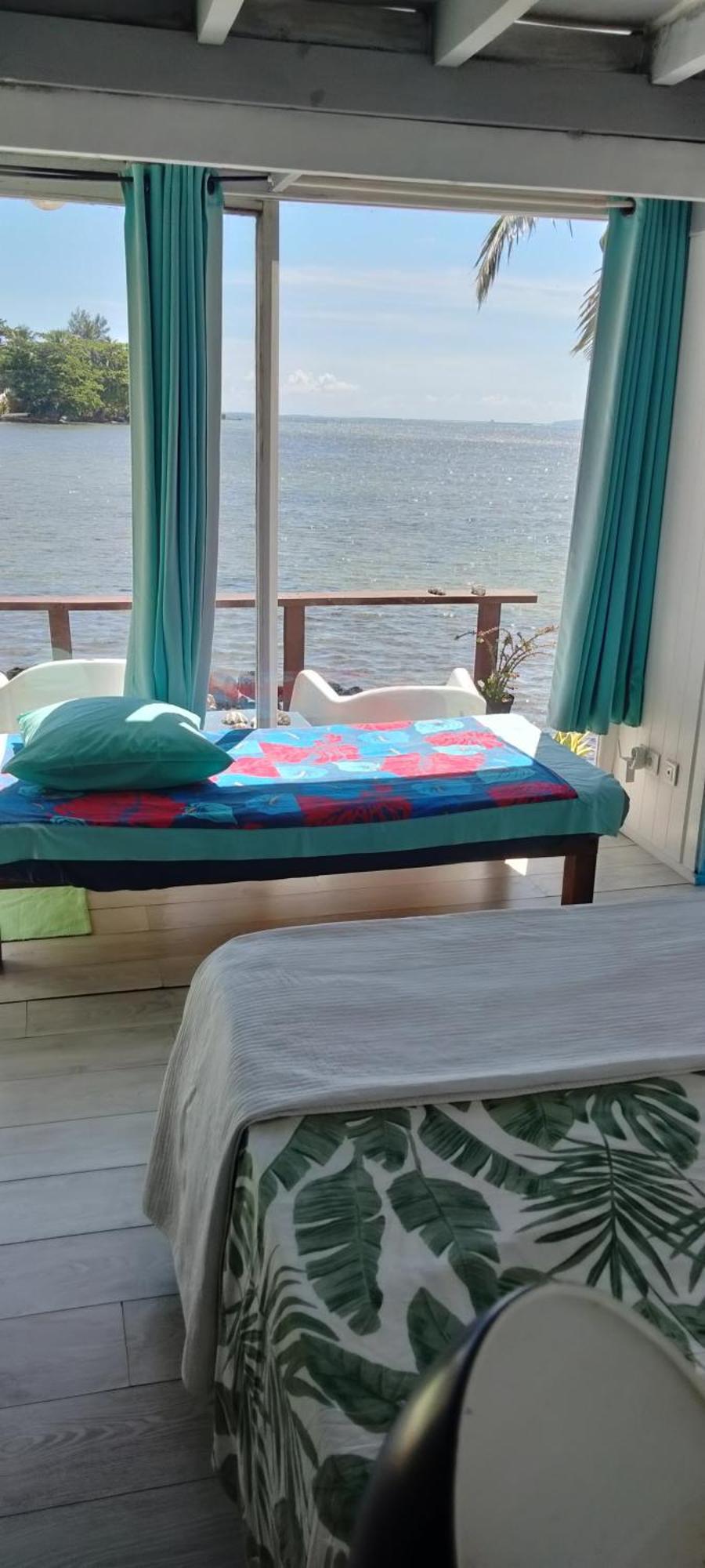 Bungalow Vue Lagon 180 Degre, La Maison Bleue Moorea Exterior photo