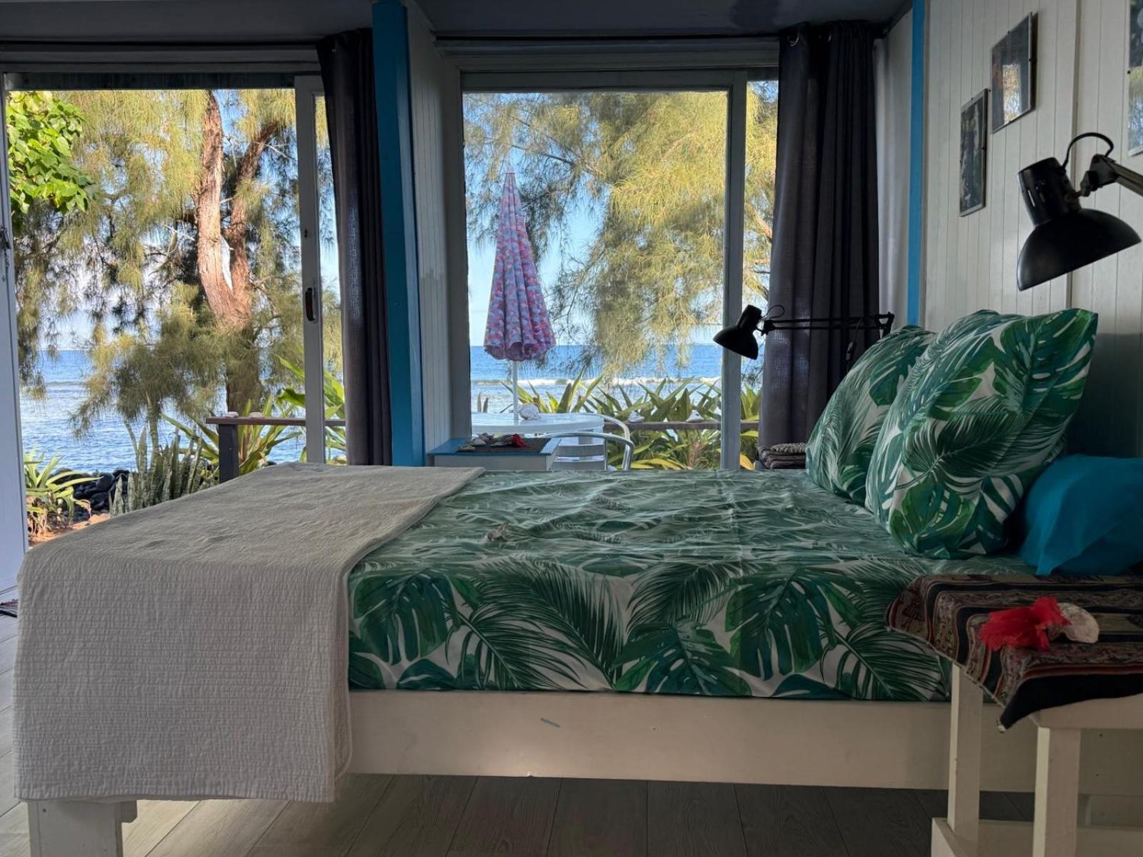 Bungalow Vue Lagon 180 Degre, La Maison Bleue Moorea Exterior photo